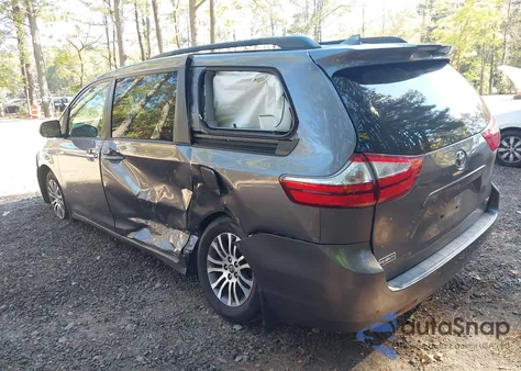 2018 Toyota Sienna Xle 8 Passenger from USA, damaged, VIN 5TDYZ3DCXJS960830